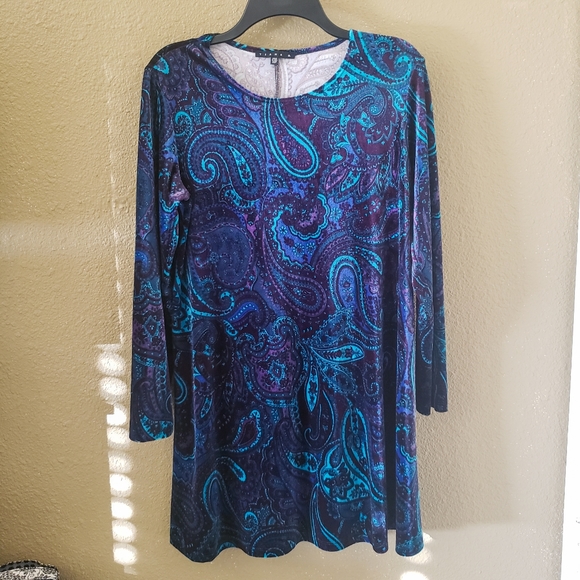 Tiana B. Dresses & Skirts - 🎉 HP 🎉 Blue and Purple Paisley Dress